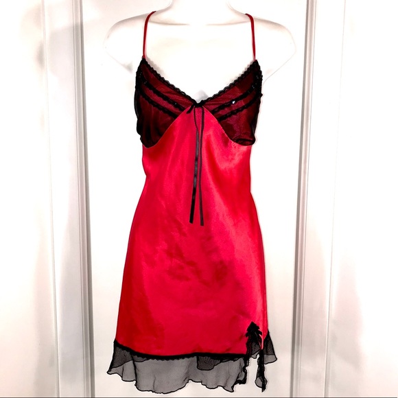 Vintage Red Rose and Black Lace, Size L - Picture 10 of 10